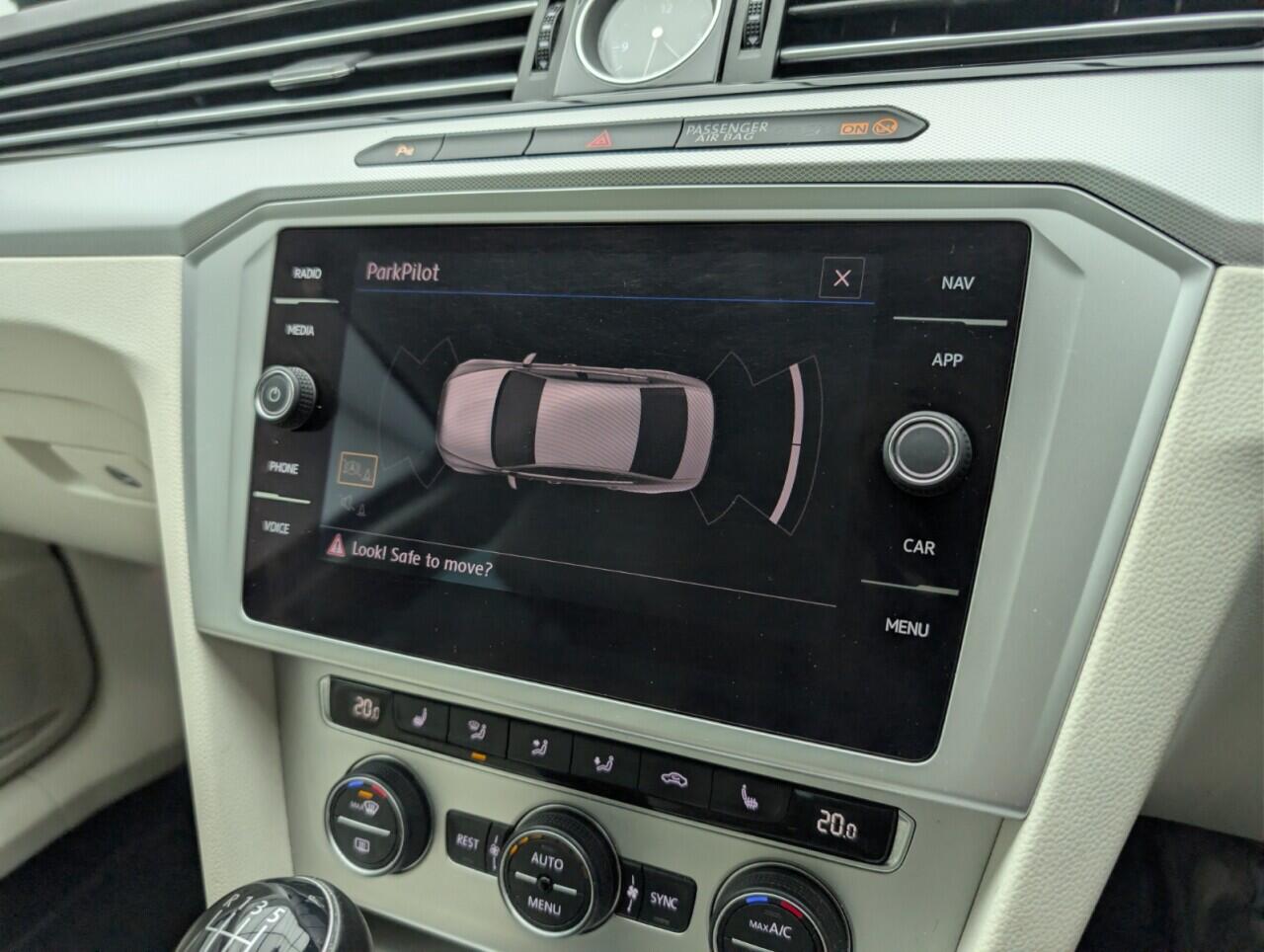 Used Volkswagen Passat 2019 for sale - 76607600: Photo 15