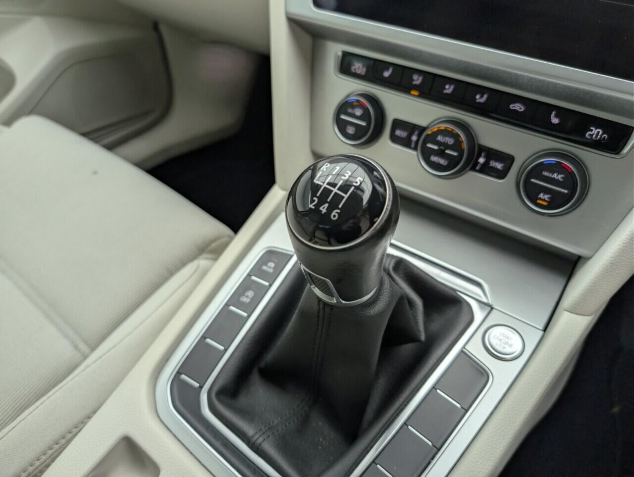 Used Volkswagen Passat 2019 for sale - 76607600: Photo 17