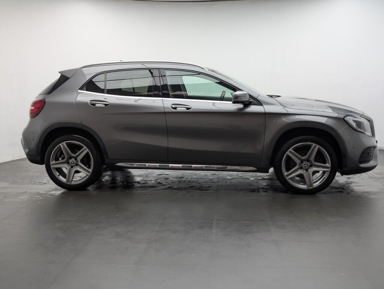 Used Mercedes-Benz A-Class 2018 for sale - 76423242: Photo 9