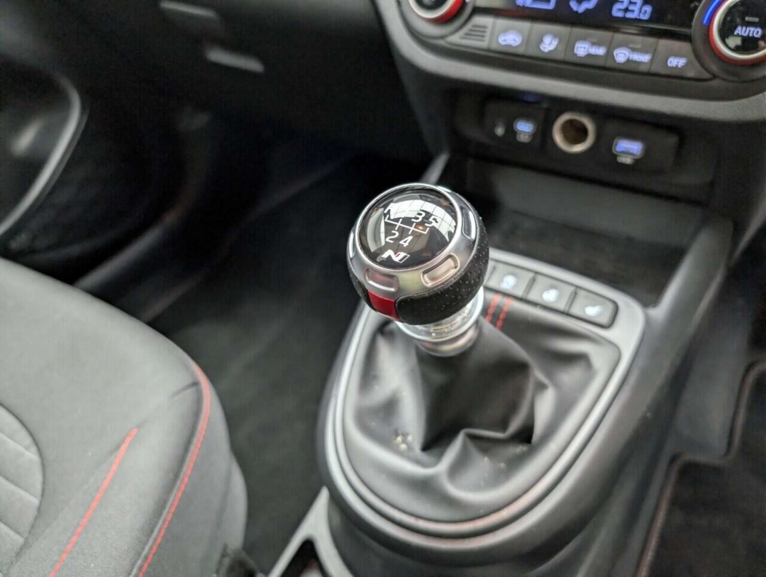 Used Hyundai i10 2024 for sale - 77713524: Photo 17