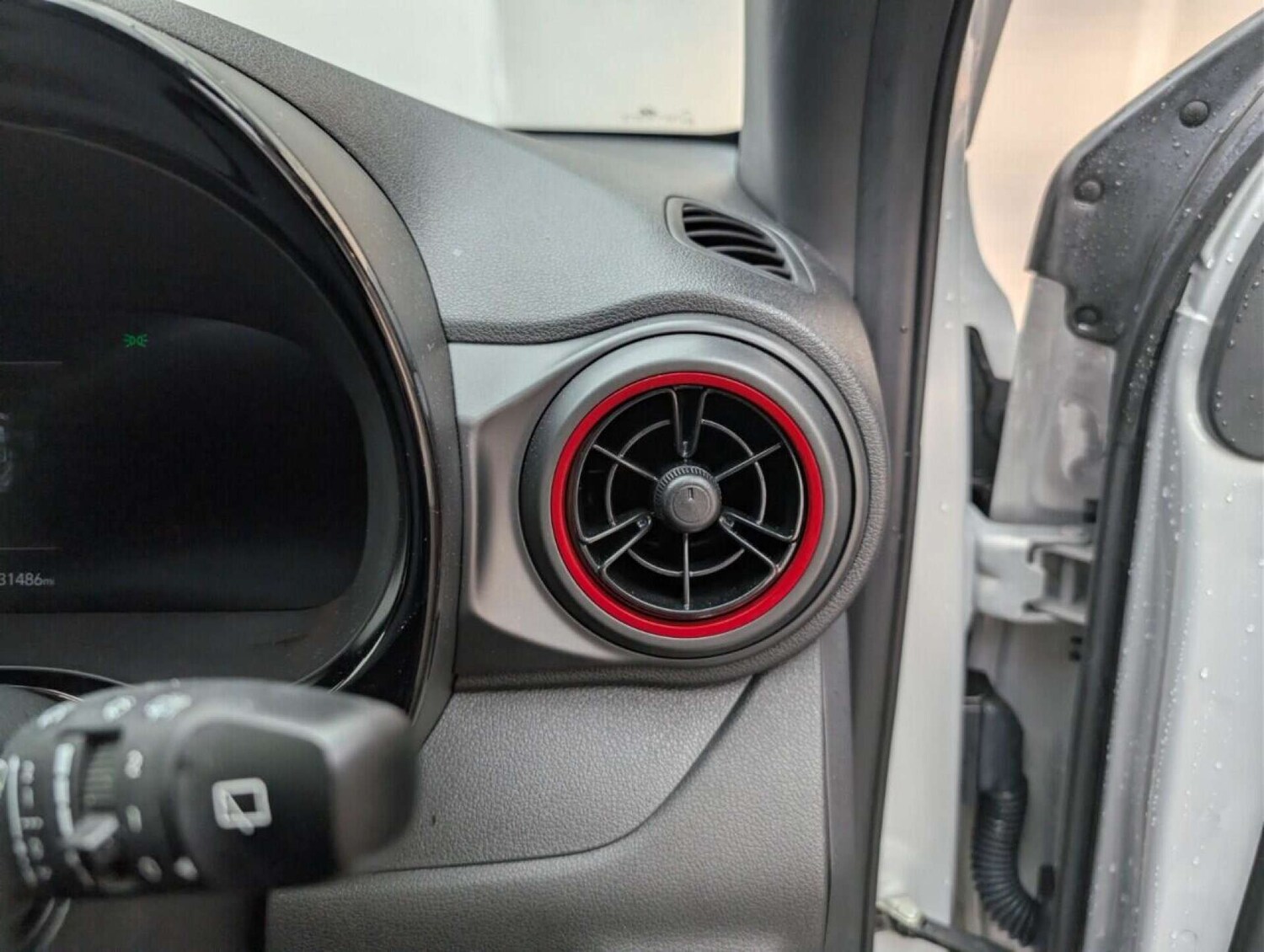 Used Hyundai i10 2024 for sale - 77713524: Photo 21