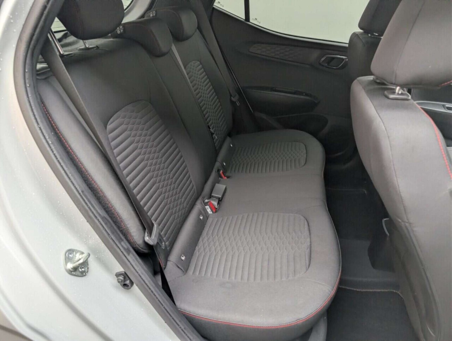 Used Hyundai i10 2024 for sale - 77713524: Photo 25