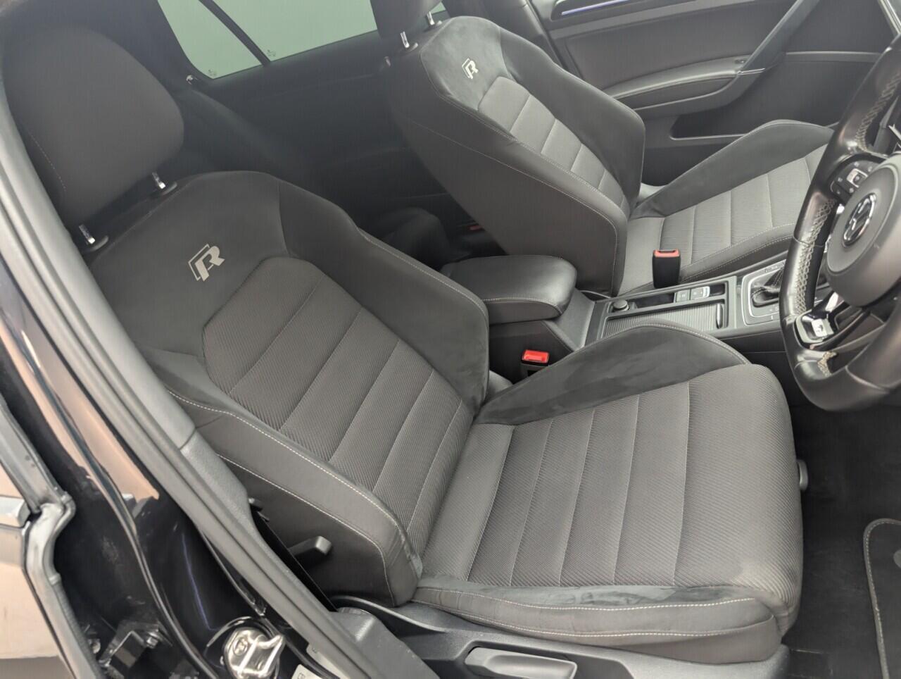 Used Volkswagen Golf 2019 for sale - 76537821: Photo 12