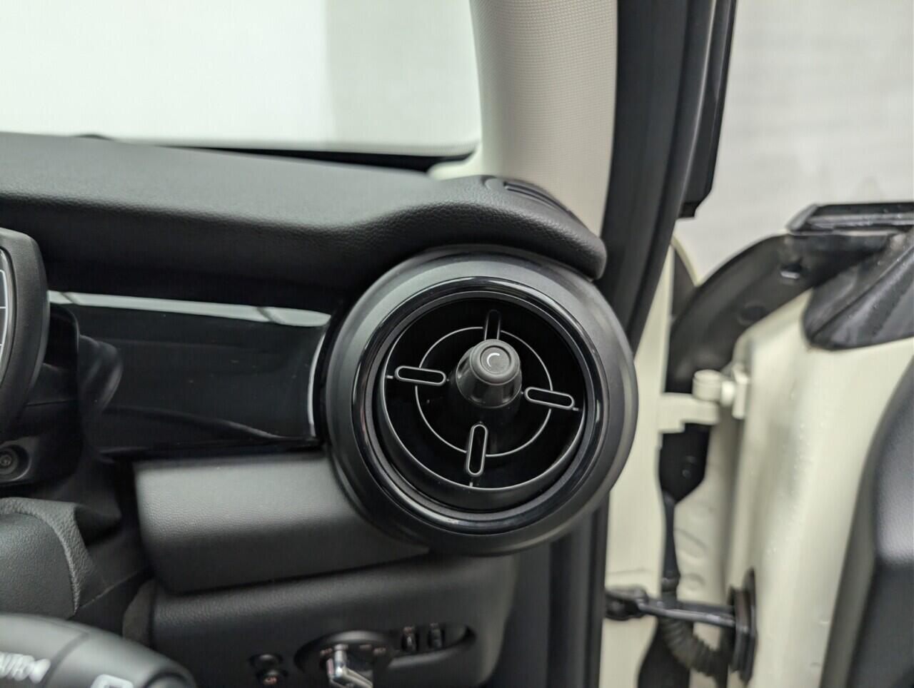 Used MINI Hatch 2022 for sale - 77683073: Photo 30