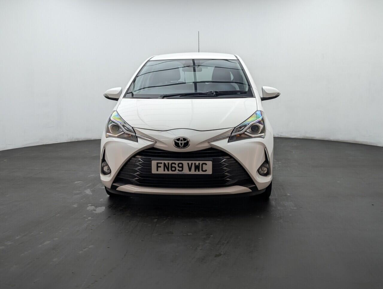 Used Toyota Yaris for sale - 77215327: Photo 3