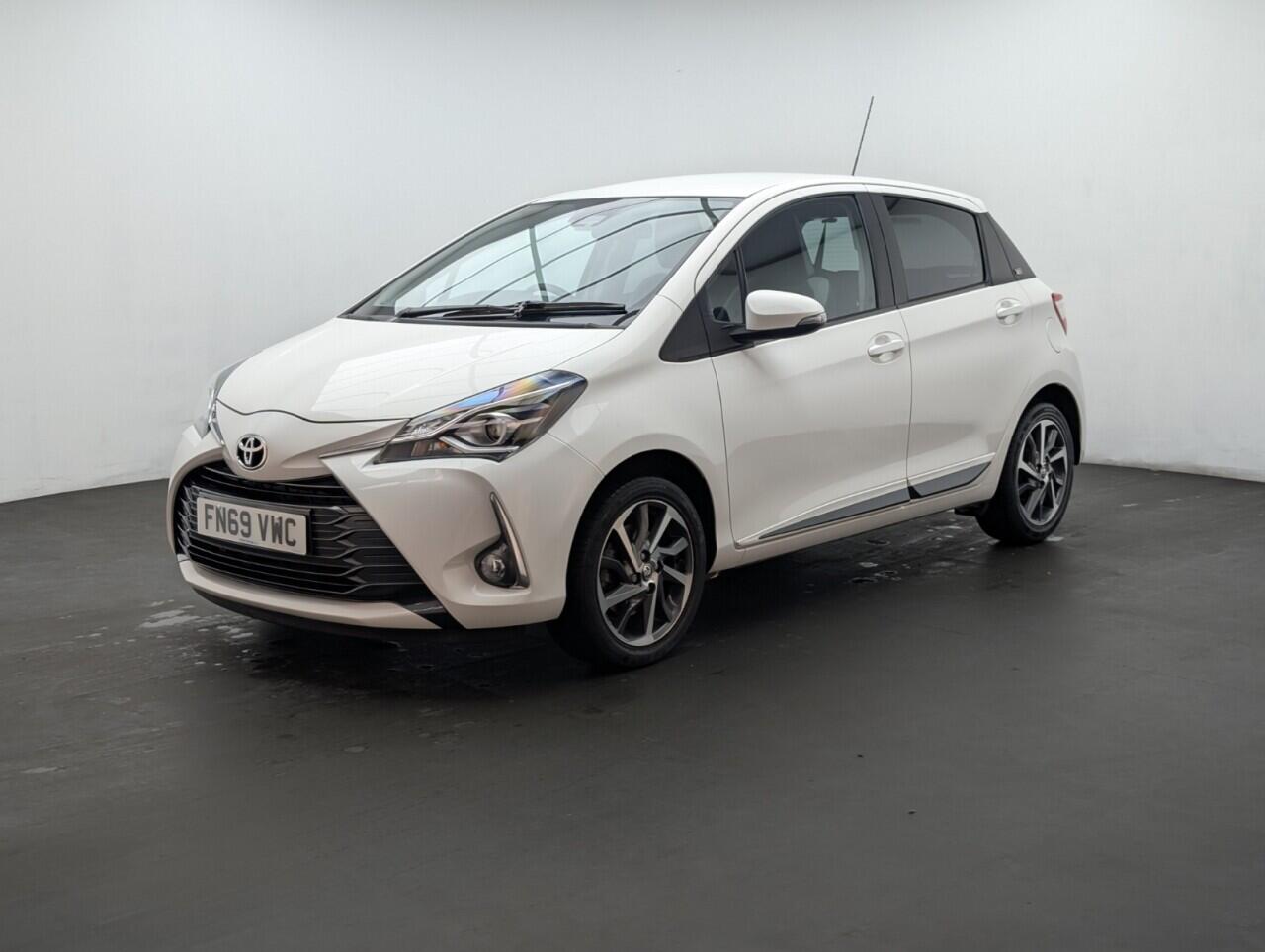 Used Toyota Yaris for sale - 77215327: Photo 4