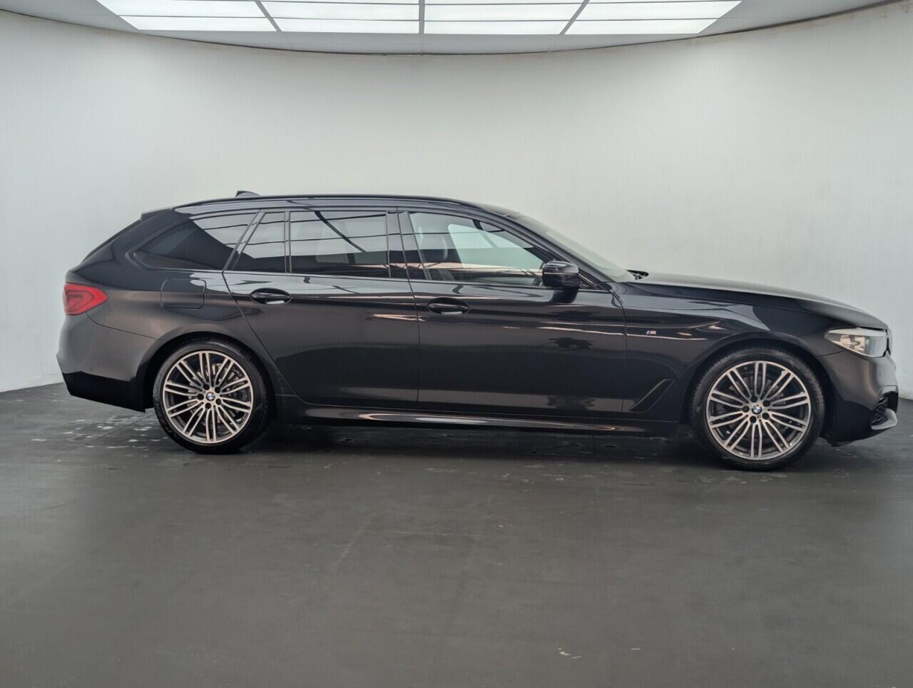 Used BMW 5 Series 2019 for sale - 76424102: Photo 9