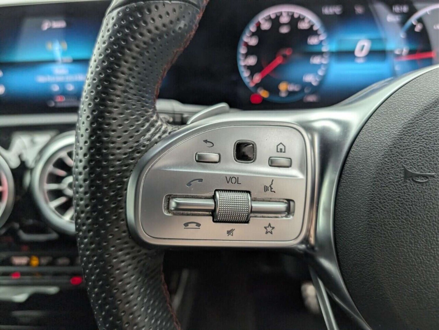 Used Mercedes-Benz A-Class 2019 for sale - 77713539: Photo 20