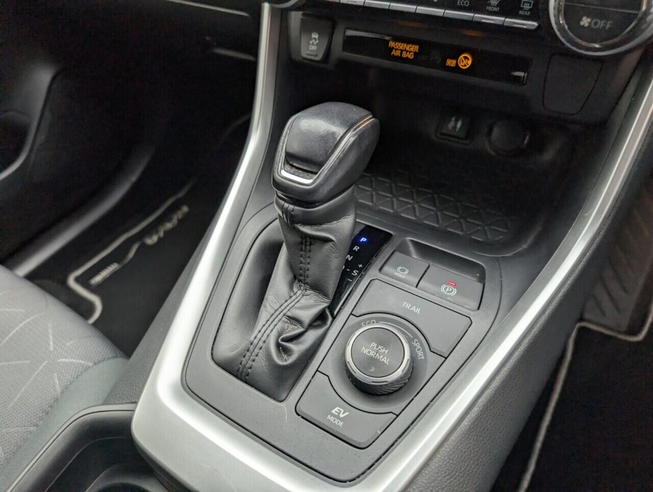 Used Toyota RAV4 2019 for sale - 76659055: Photo 15