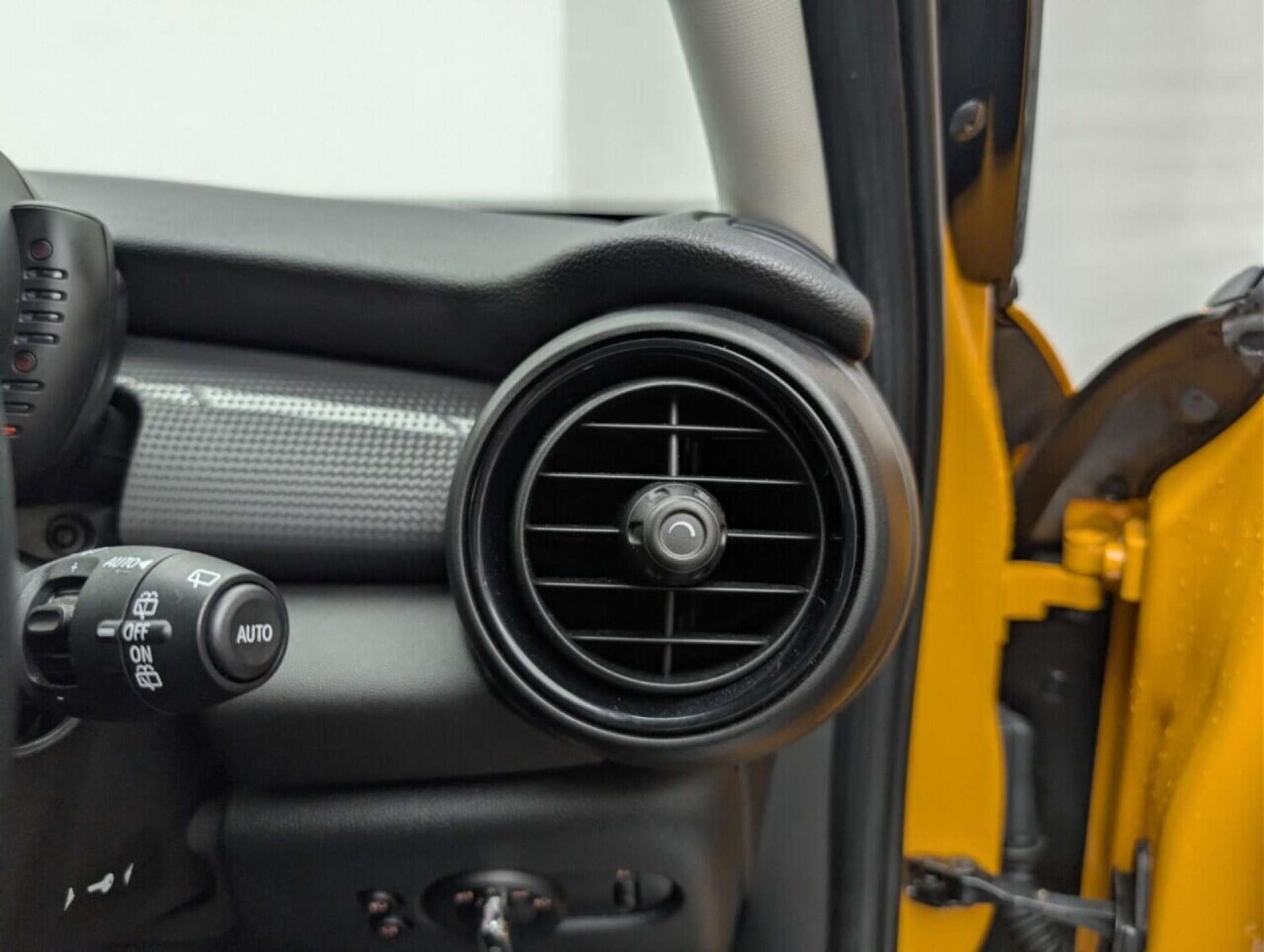 Used MINI Hatch 2017 for sale - 77714698: Photo 17