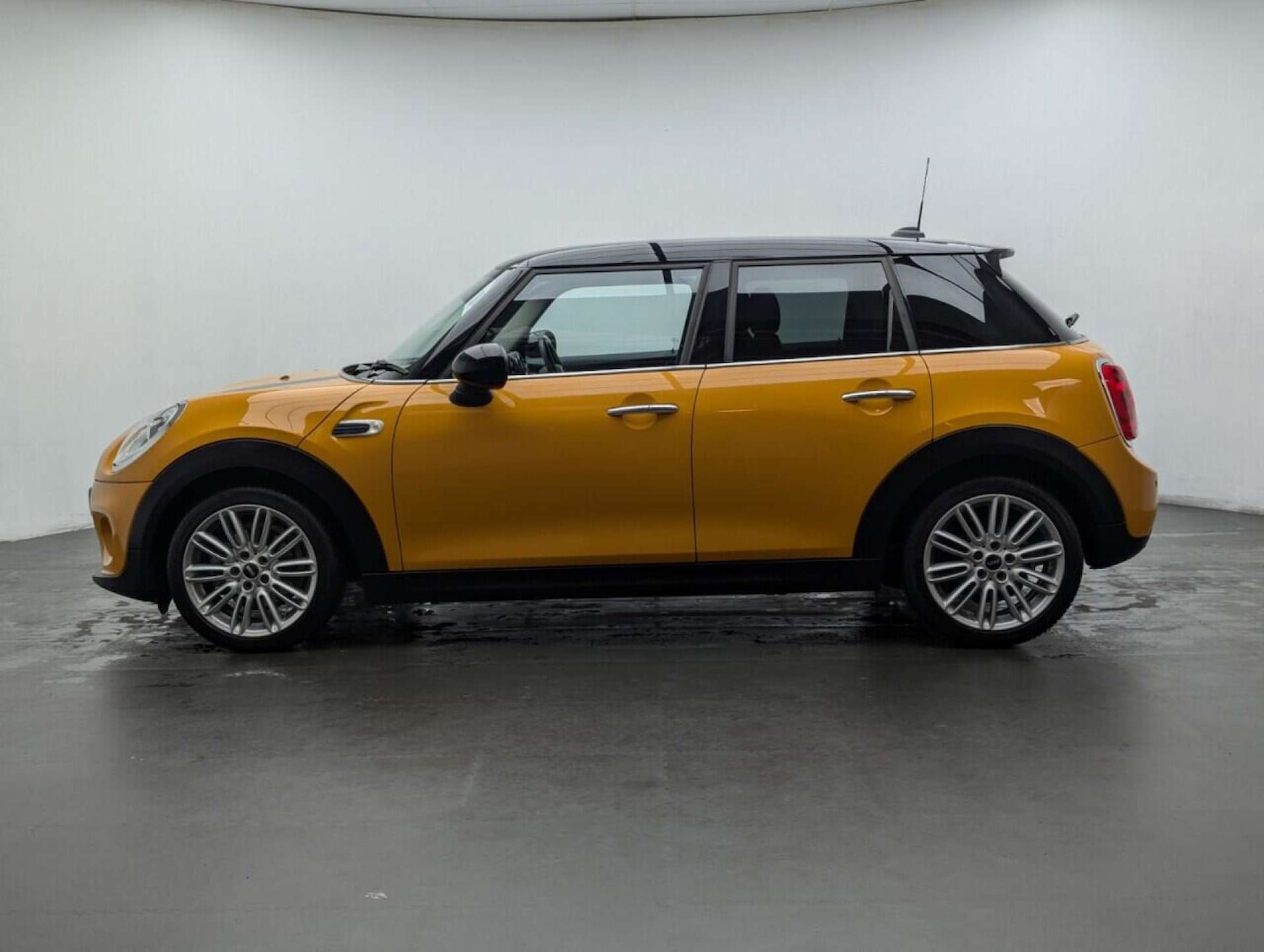 Used MINI Hatch 2017 for sale - 77714698: Photo 5