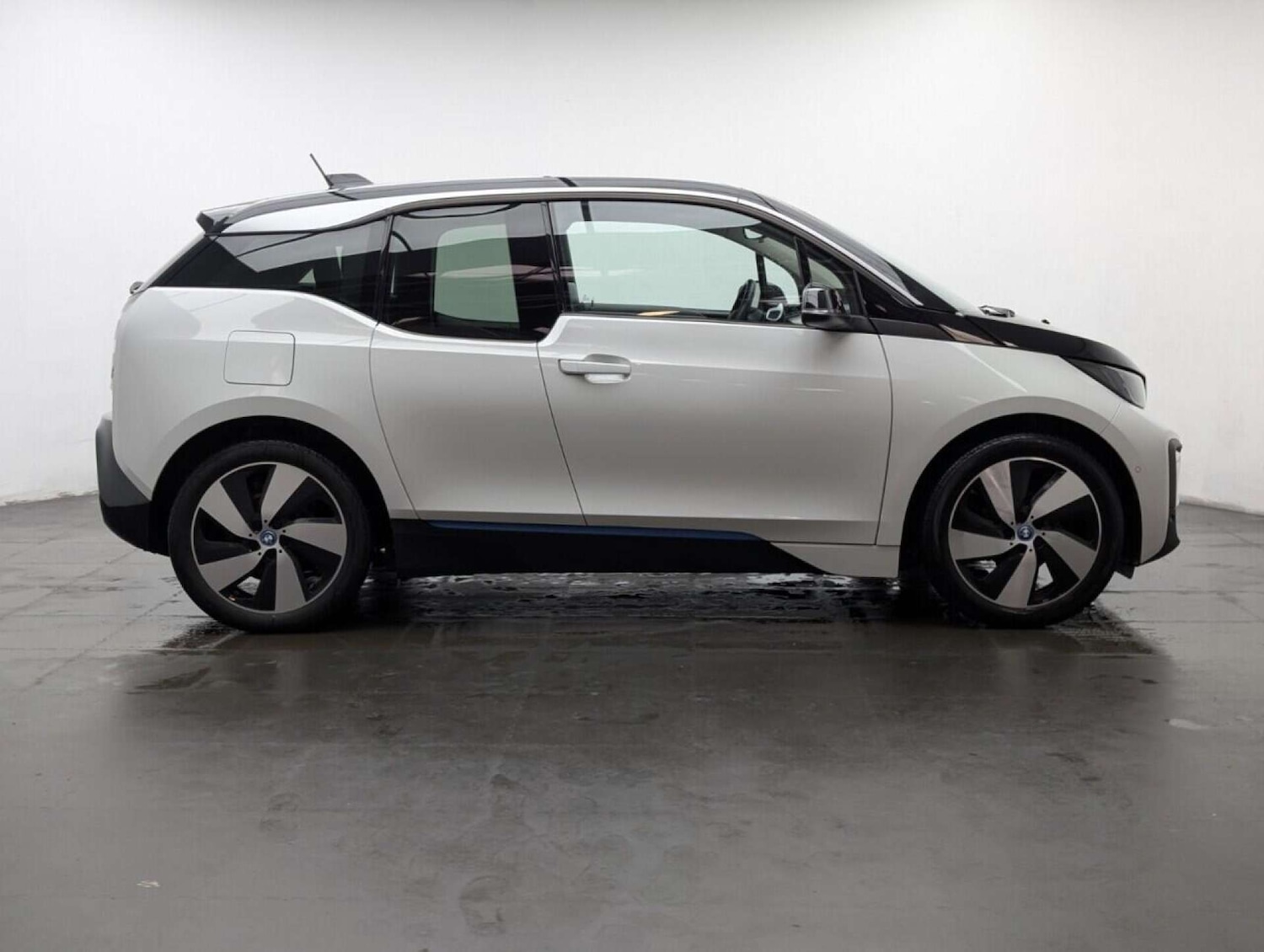Used BMW i3 2020 for sale - 77712984: Photo 9