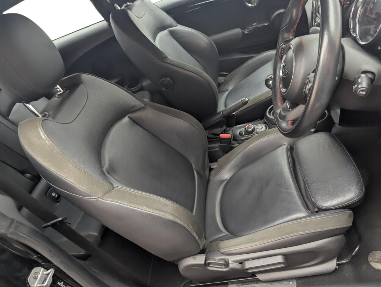 Used MINI Hatch 2018 for sale - 76424805: Photo 12