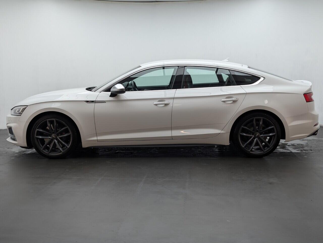 Used Audi A5 2017 for sale - 76998995: Photo 5