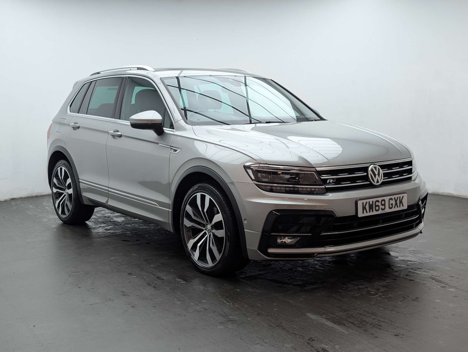Used Volkswagen Tiguan 2019 for sale - 78179661: Photo 2