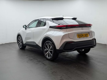 Used Toyota C-HR 2024 for sale - 78788808: Photo