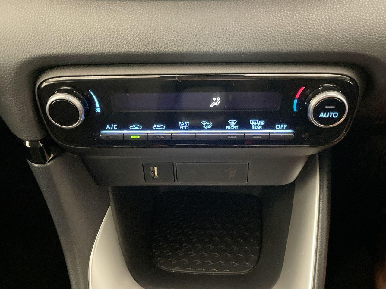 Used Toyota Yaris 2021 for sale - 76898628: Photo 27