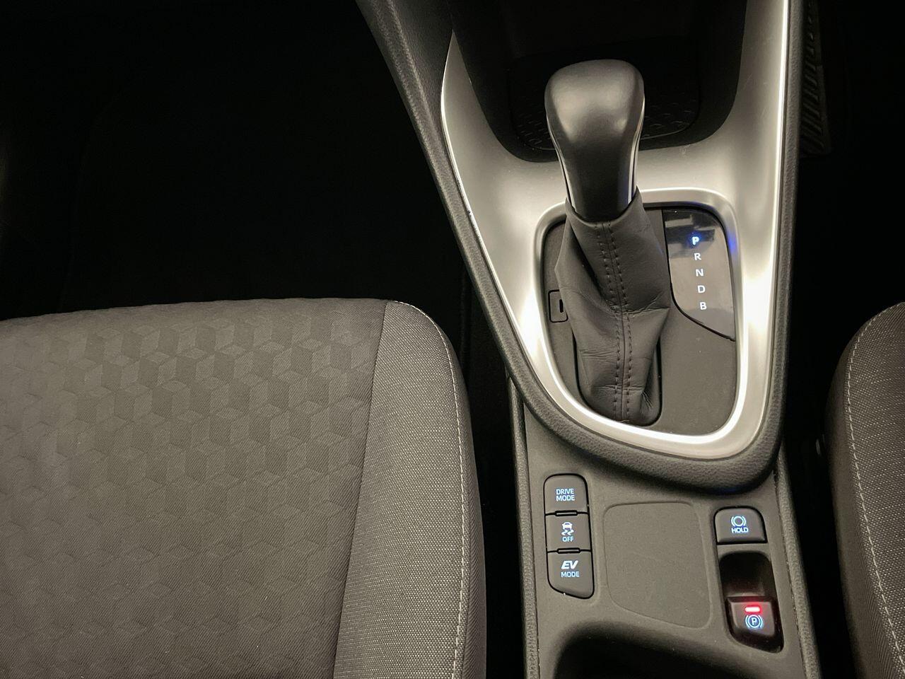 Used Toyota Yaris 2021 for sale - 76898628: Photo 28