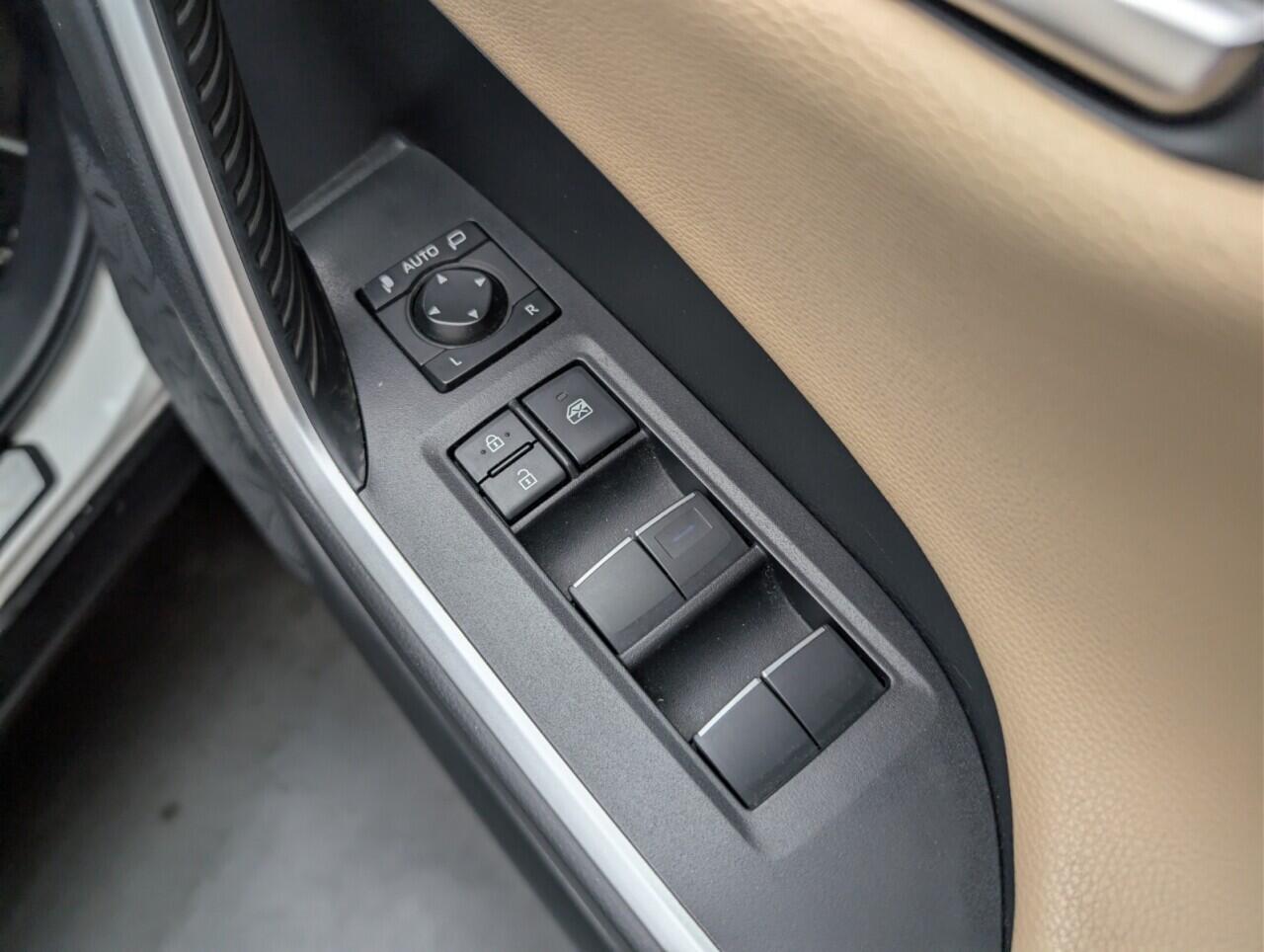 Used Toyota RAV4 2019 for sale - 76689376: Photo 22