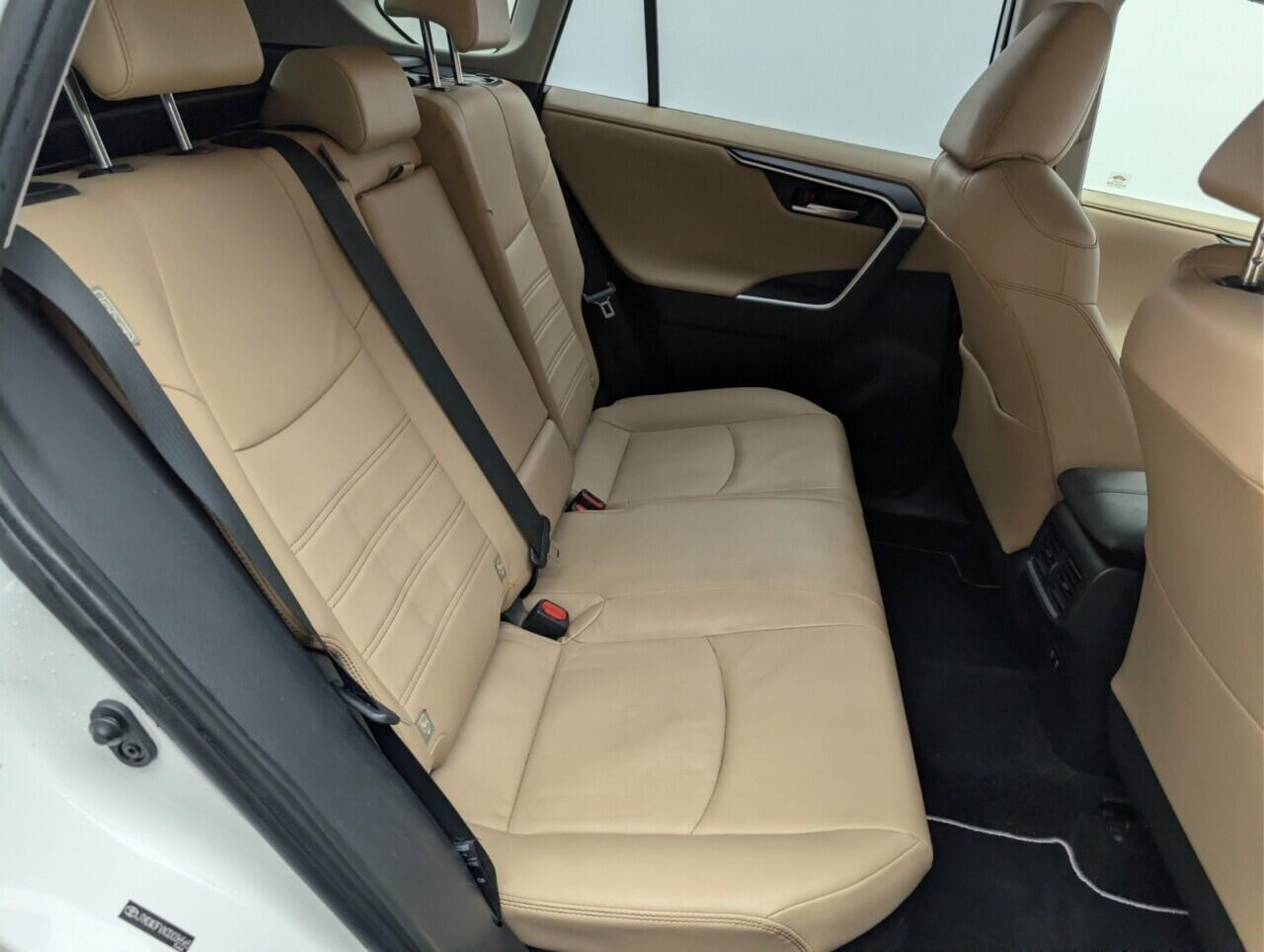 Used Toyota RAV4 2019 for sale - 76689376: Photo 26