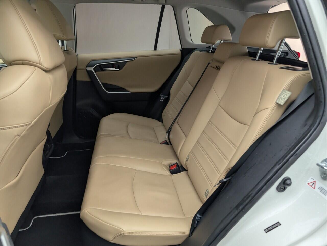 Used Toyota RAV4 2019 for sale - 76689376: Photo 28