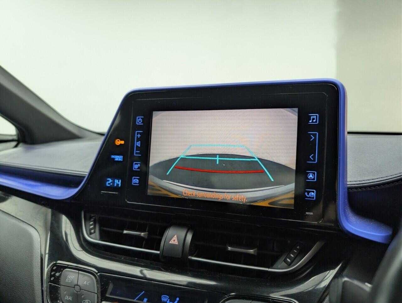 Used Toyota C-HR 2017 for sale - 76550826: Photo 14