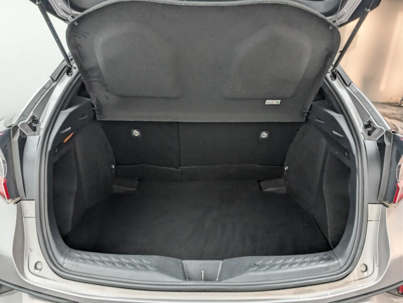 Used Toyota C-HR 2017 for sale - 76550826: Photo 23