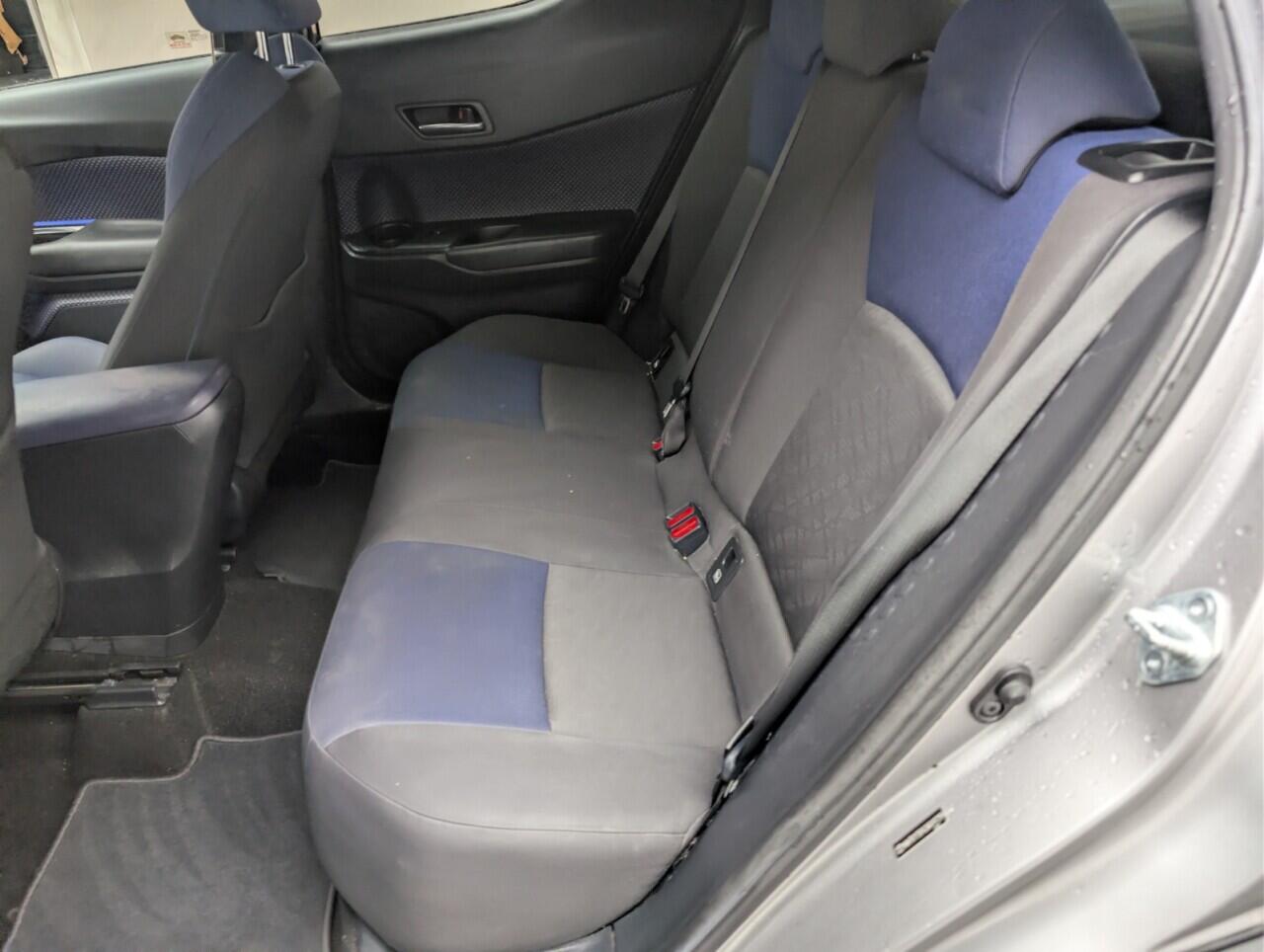 Used Toyota C-HR 2017 for sale - 76550826: Photo 24