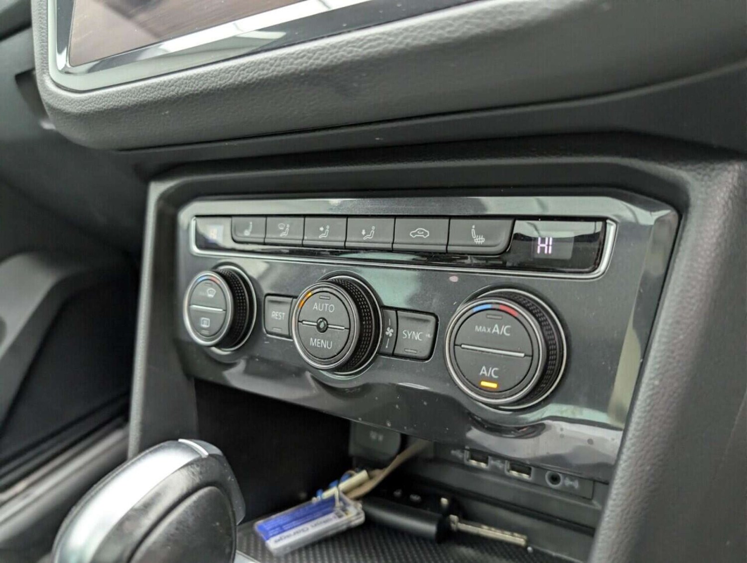 Used Volkswagen Tiguan 2020 for sale - 77714459: Photo 15