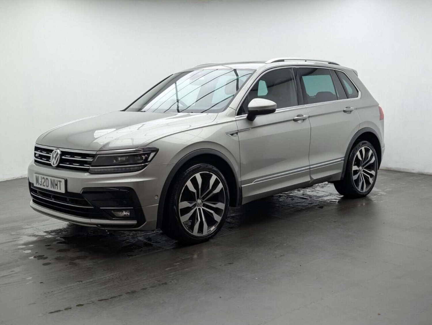 Used Volkswagen Tiguan 2020 for sale - 77714459: Photo 4