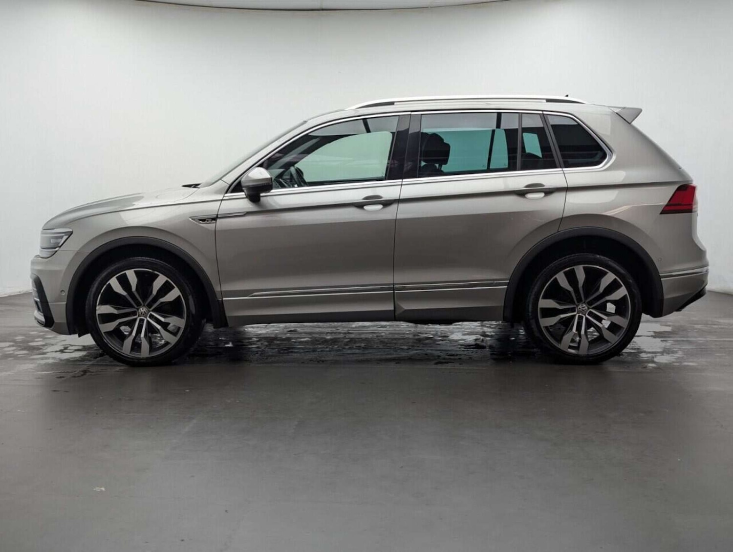 Used Volkswagen Tiguan 2020 for sale - 77714459: Photo 5