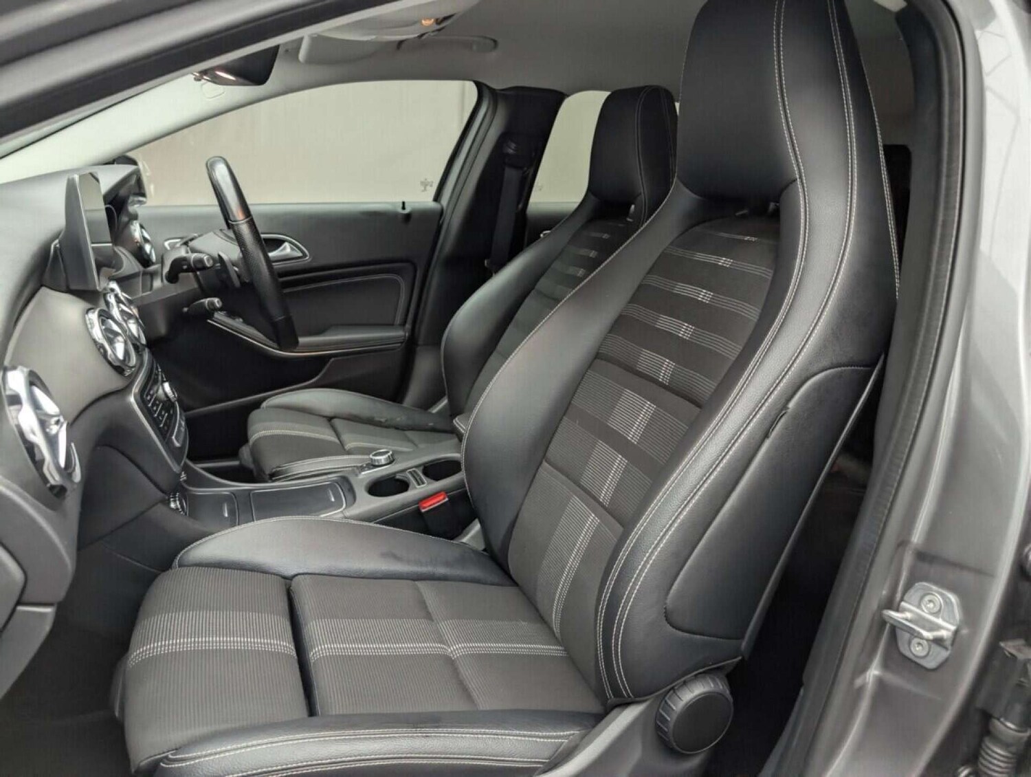 Used Mercedes-Benz GLA 2018 for sale - 77713704: Photo 25