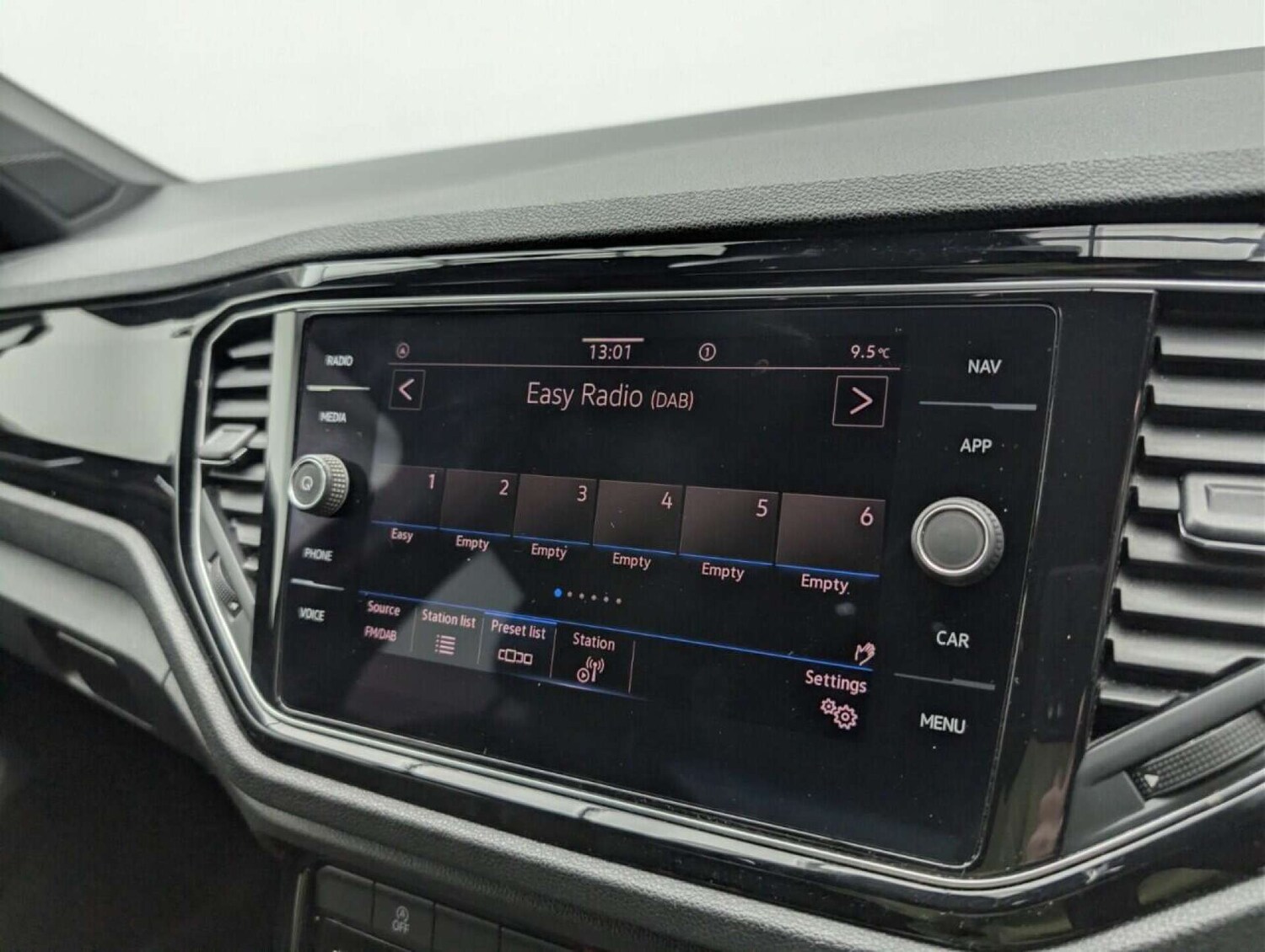 Used Volkswagen T-Roc 2020 for sale - 77713130: Photo 13