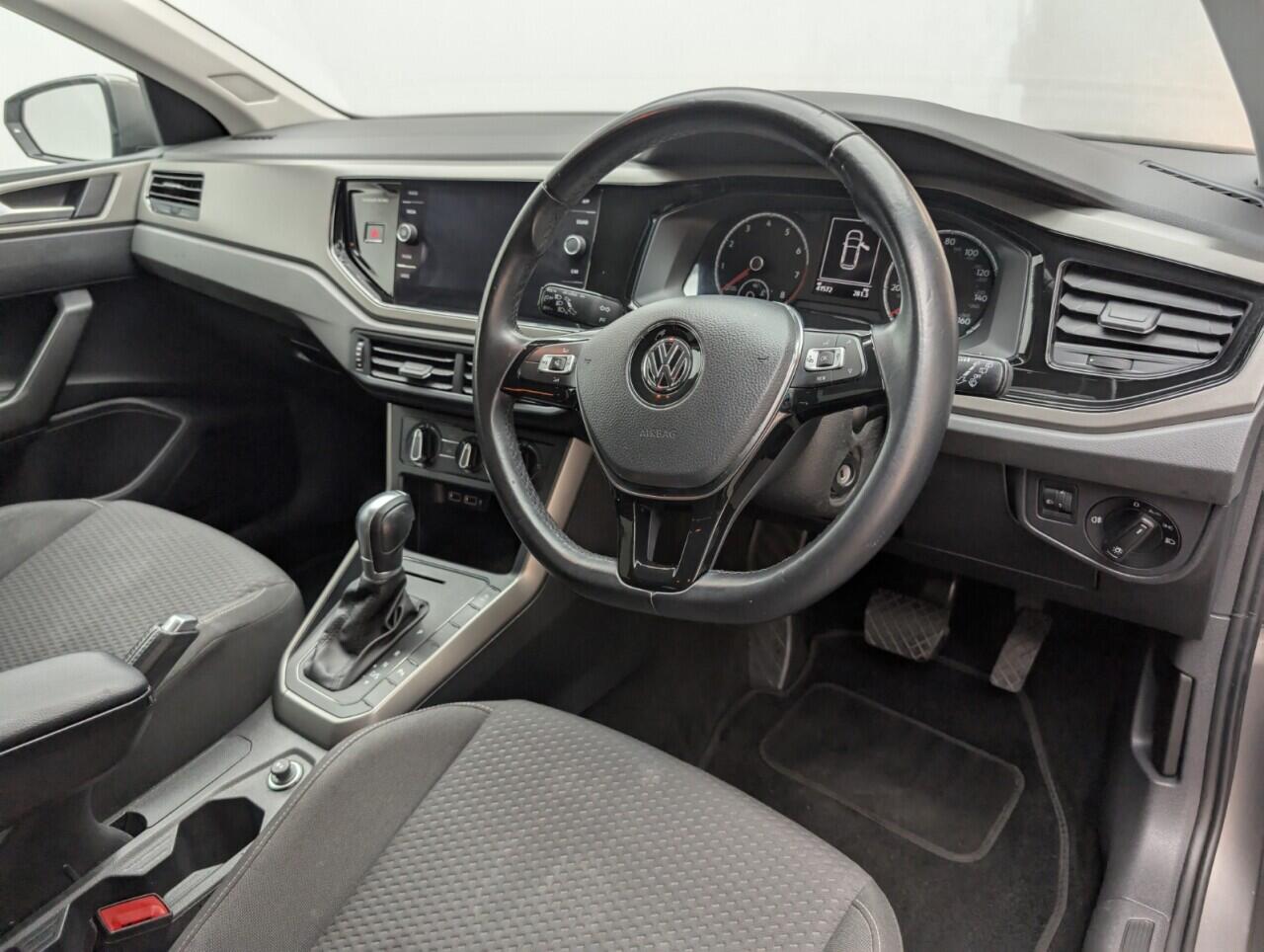 Used Volkswagen Polo 2018 for sale - 76440312: Photo 11