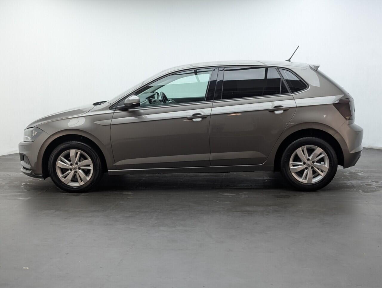 Used Volkswagen Polo 2018 for sale - 76440312: Photo 5