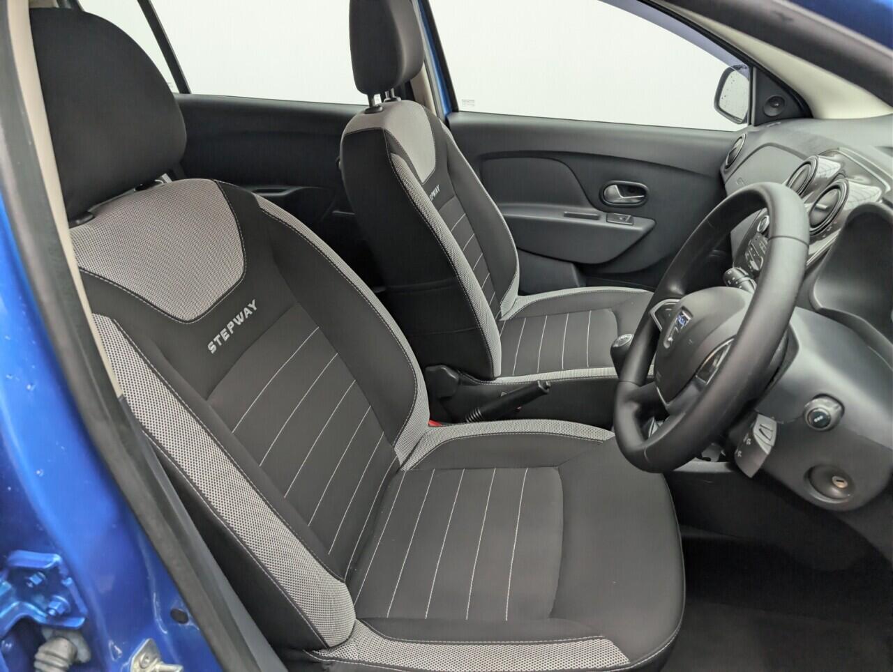 Used Dacia Sandero Stepway 2019 for sale - 76634123: Photo 12