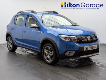 (69) - 0.9 TCe Essential Hatchback 5dr Petrol Manual Euro 6 (s/s) (90 ps) - BLUETO