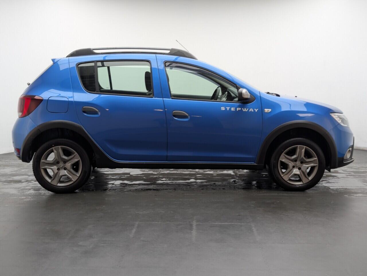 Used Dacia Sandero Stepway 2019 for sale - 76634123: Photo 9