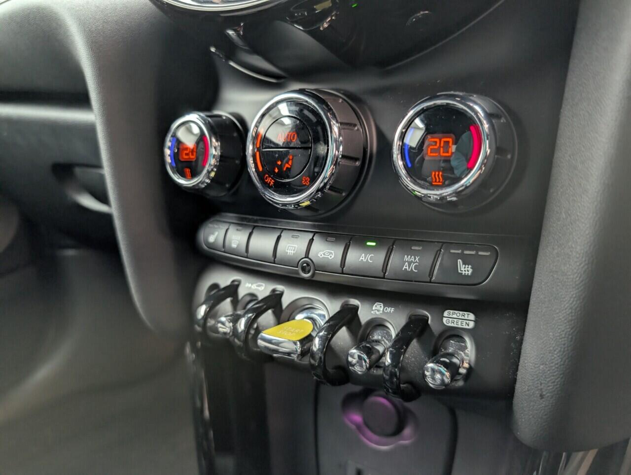 Used MINI Hatch 2021 for sale - 76926296: Photo 16