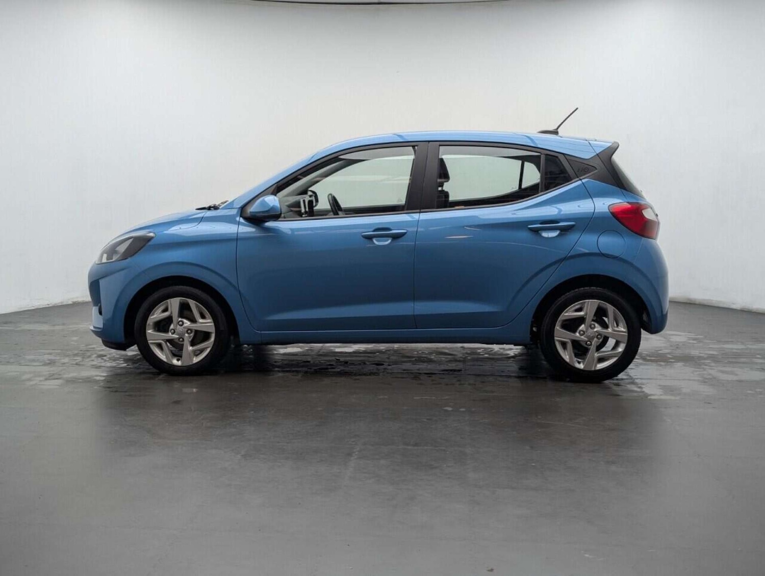 Used Hyundai i10 2021 for sale - 77713128: Photo 5