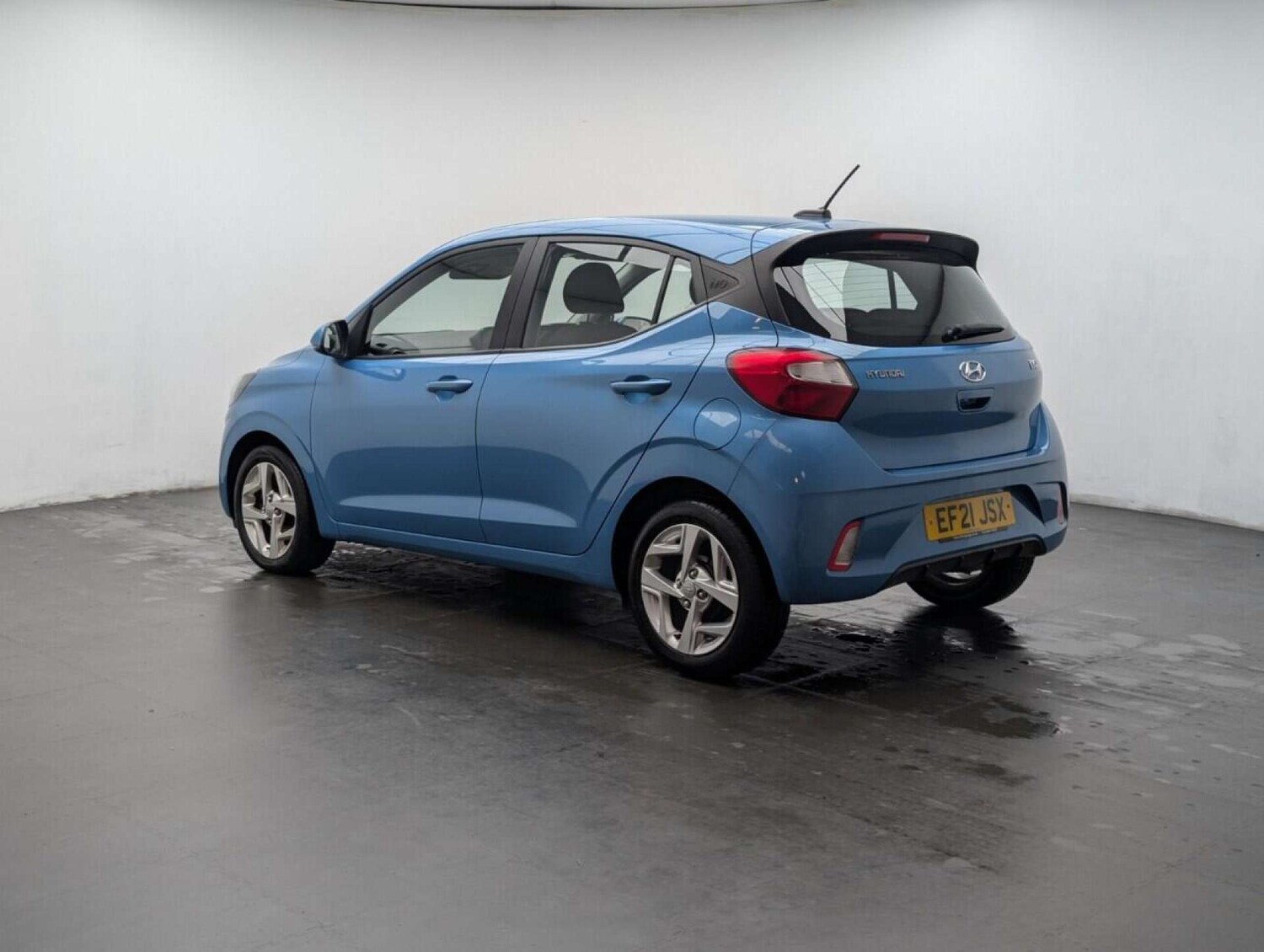 Used Hyundai i10 2021 for sale - 77713128: Photo 6