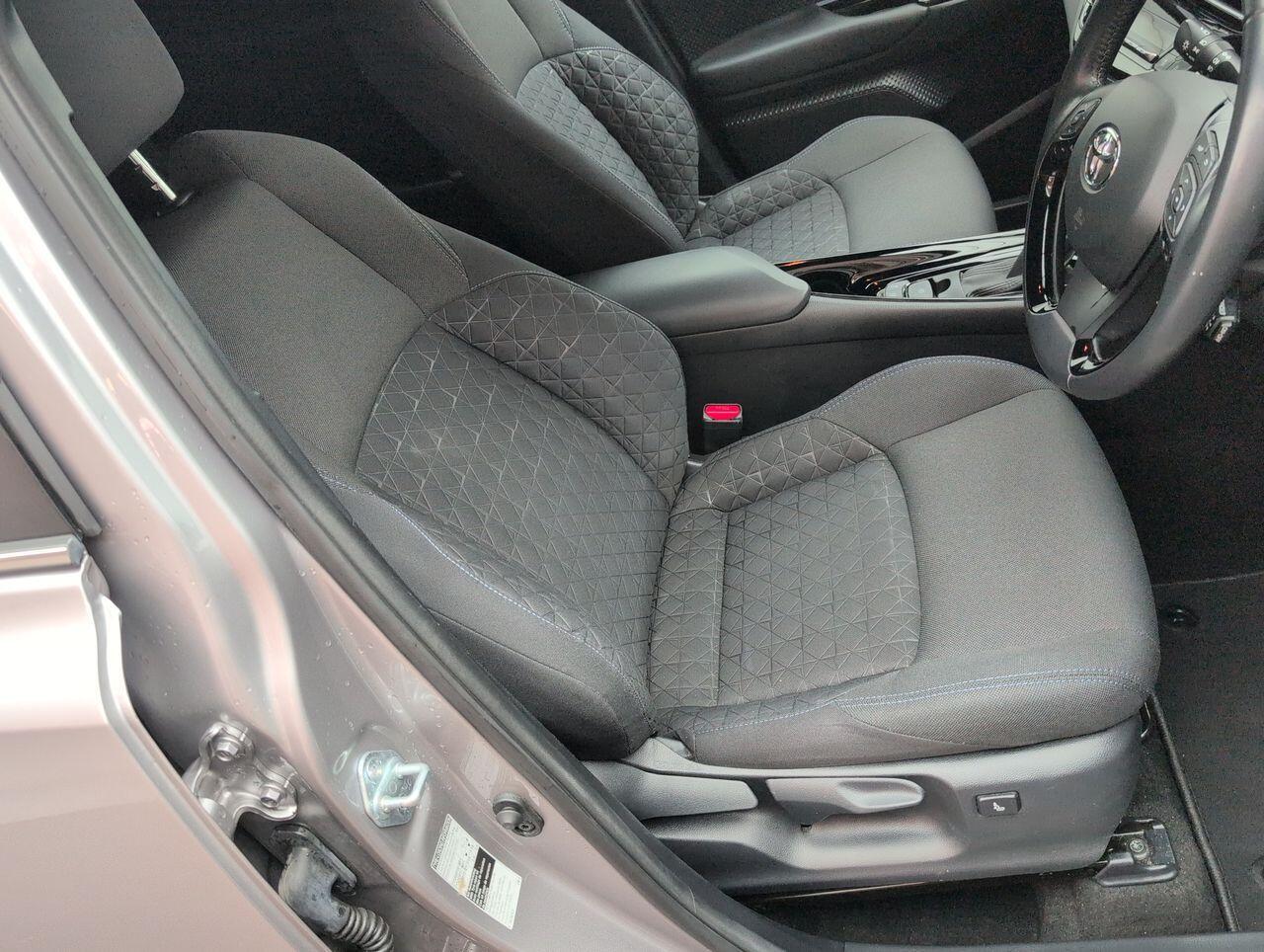 Used Toyota C-HR 2021 for sale - 76425305: Photo 11