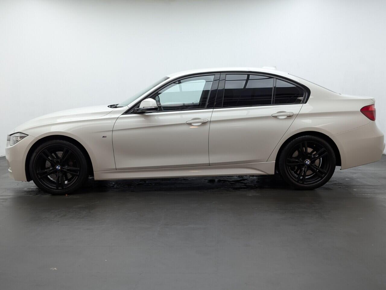 Used BMW 3 Series 2018 for sale - 76422688: Photo 5