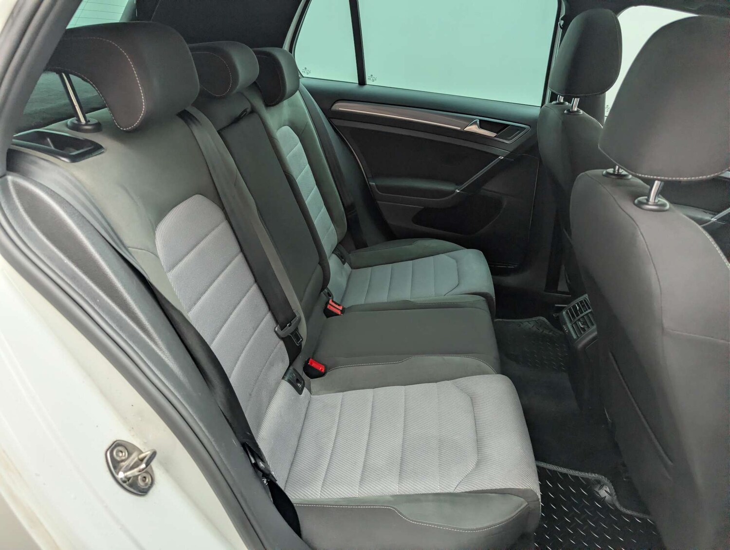 Used Volkswagen Golf 2017 for sale - 77765814: Photo 13