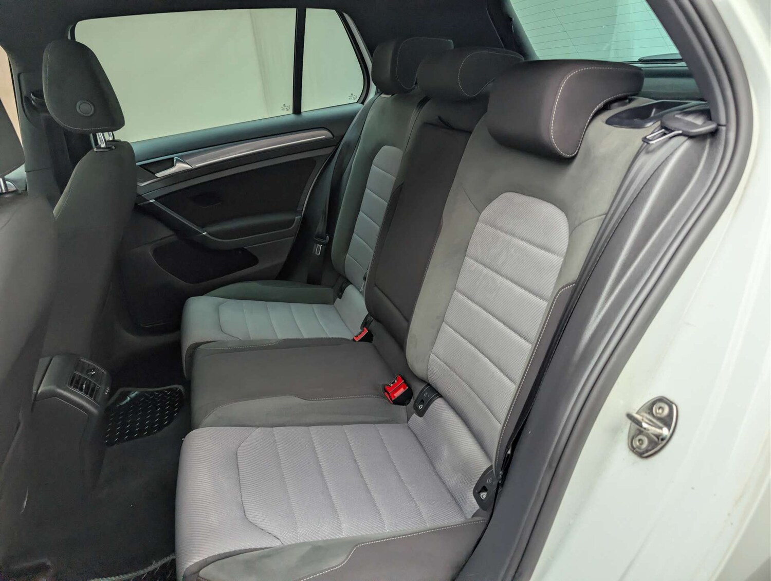 Used Volkswagen Golf 2017 for sale - 77765814: Photo 15