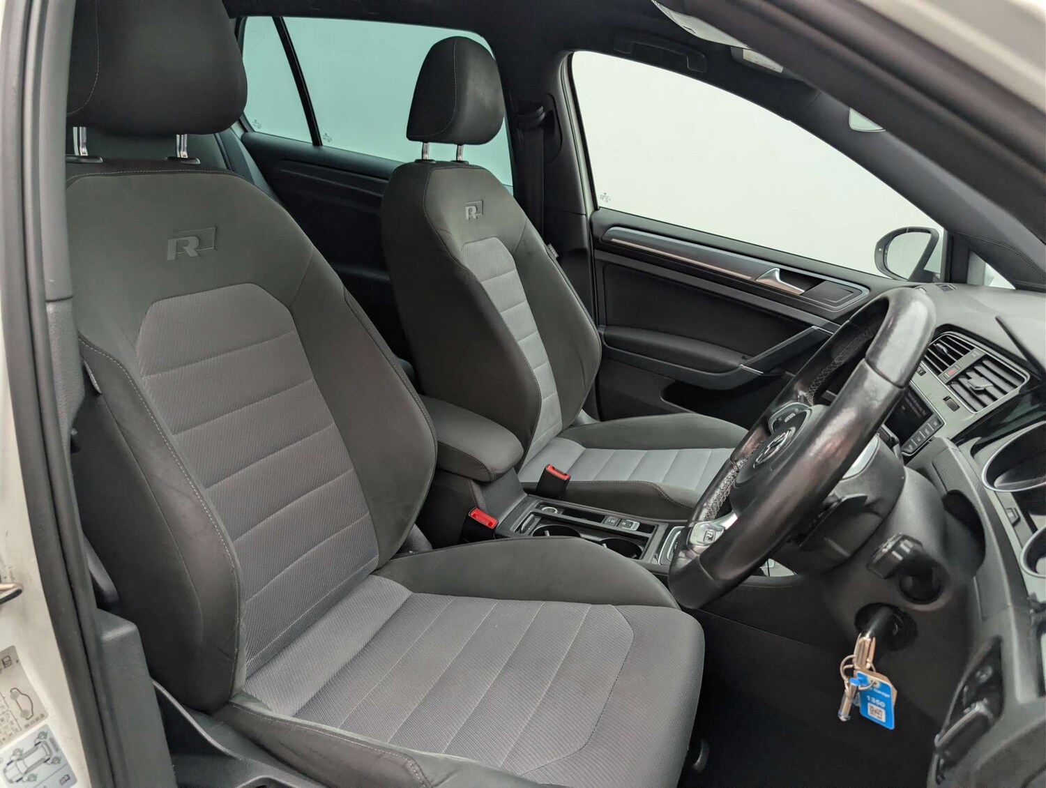 Used Volkswagen Golf 2017 for sale - 77765814: Photo 23