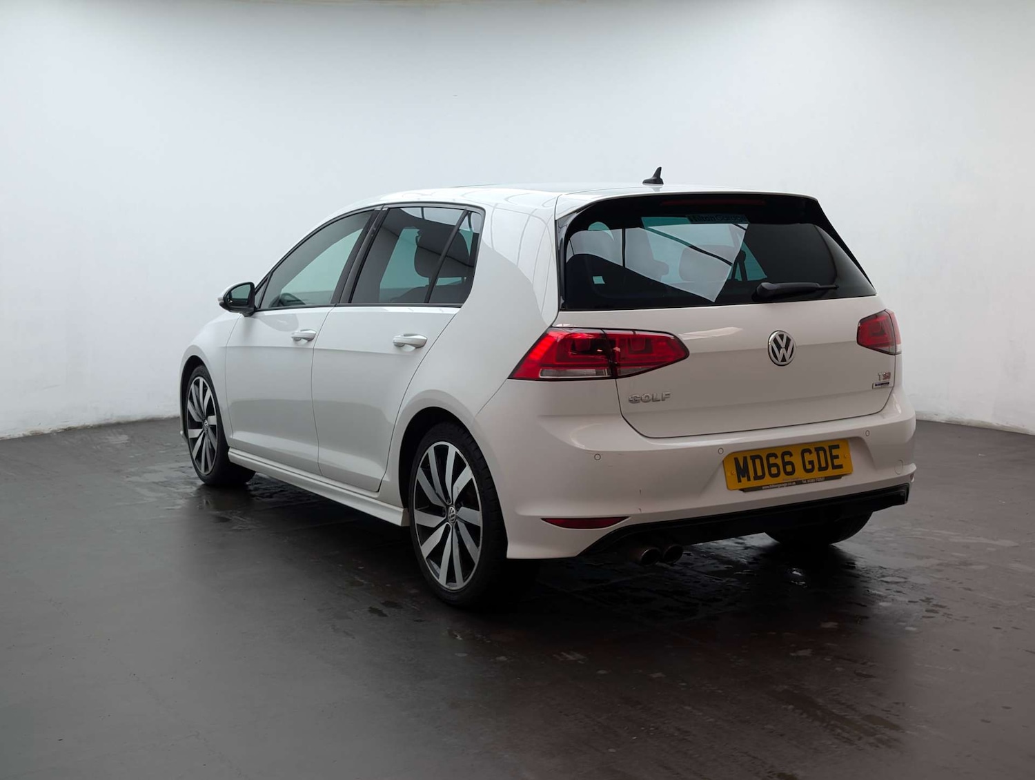 Used Volkswagen Golf 2017 for sale - 77765814: Photo 3