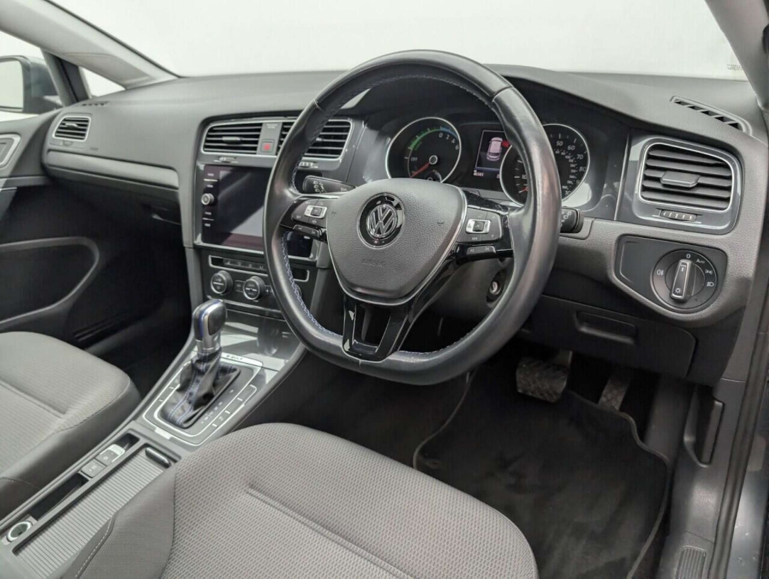 Used Volkswagen Golf 2019 for sale - 77713246: Photo 11