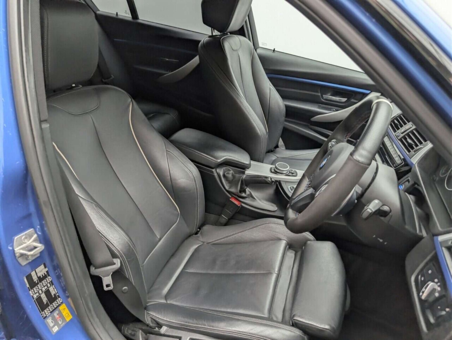 Used BMW 3 Series 2016 for sale - 77713675: Photo 11