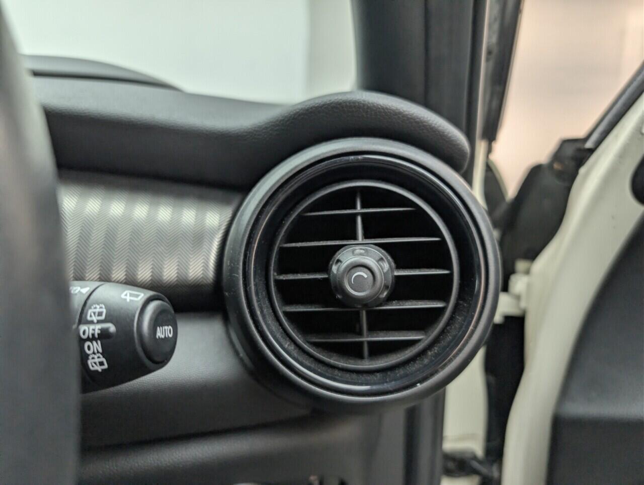 Used MINI Hatch 2016 for sale - 76585277: Photo 20